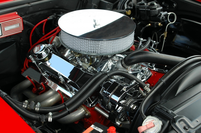 garagiste-POURCIEUX-min_car-engine-1548434